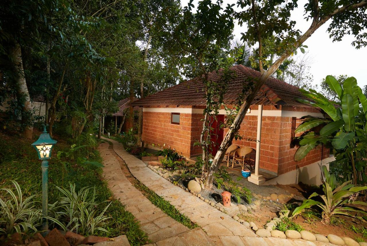 Raindrops Resorts Wayanad スルタン・バザリー エクステリア 写真